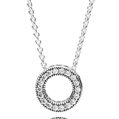 Nytt 925 Sterling Silver Tidlös Elegans Snöflinga accentuerad cirkulära hjärtan halsband för populära pärlor Charm DIY smycken
